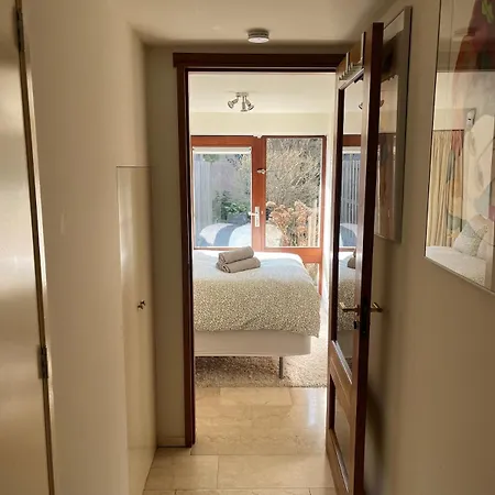 Gasthuis Cosy Garden Riverhouse