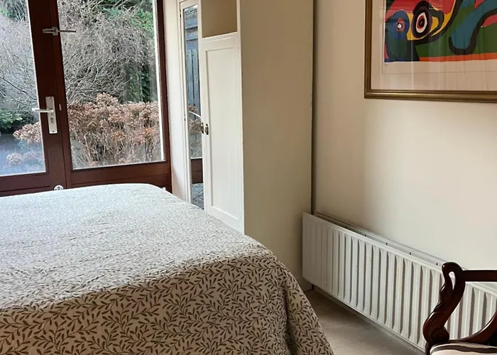 Cosy Garden Riverhouse Konukevi