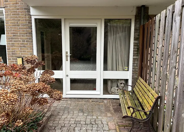 Cosy Garden Riverhouse Konukevi Ouderkerk aan de Amstel