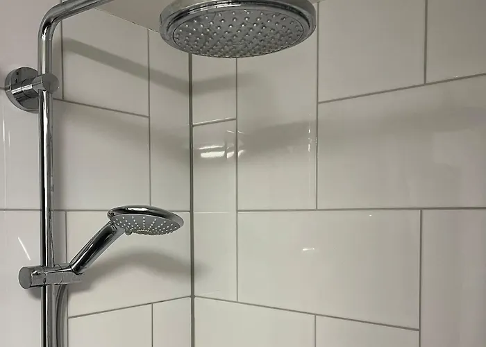 Cosy Garden Riverhouse